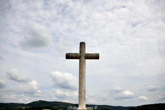 Croix du cimetière de Mhère