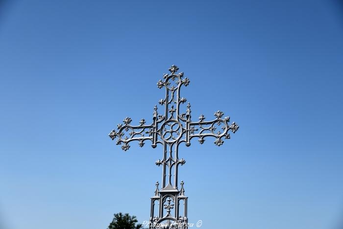 Croix du Cimetière de Millay