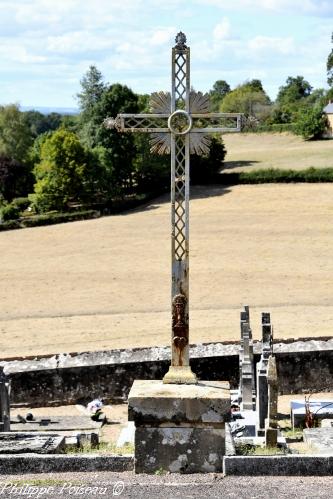 Croix du cimetière de Préporché