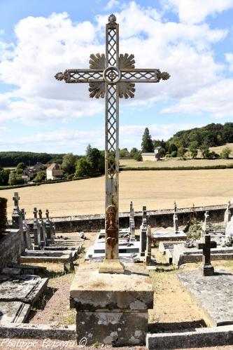Croix du cimetière de Préporché