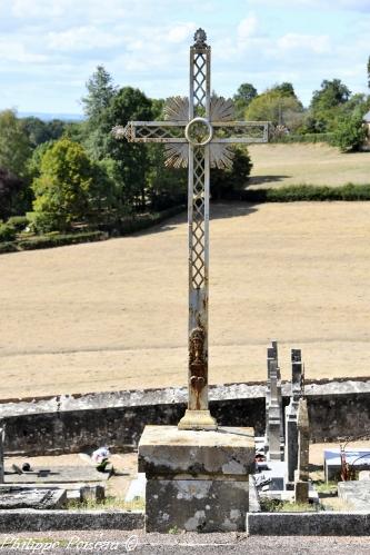 Croix du cimetière de Préporché