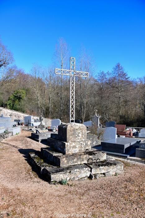 Croix du cimetière de Saint-Franchy 
