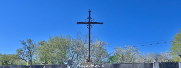 Croix du cimetière de Ternant
