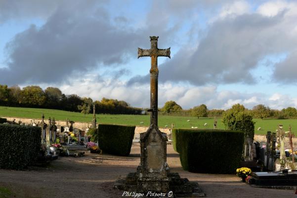 Croix du cimetière de Saint Sulpice