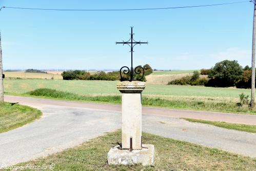 Croix du hameau de Chaume