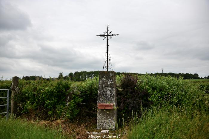 Croix du hameau de Prélichy