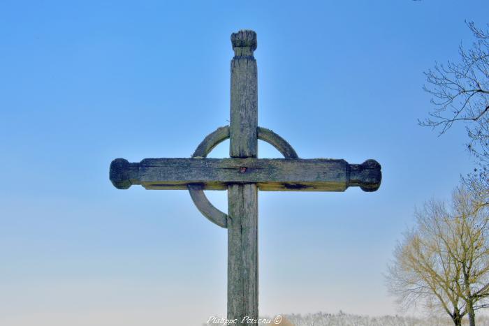 Croix du hameau de Ravisy