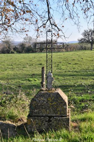 Croix du lieu dit