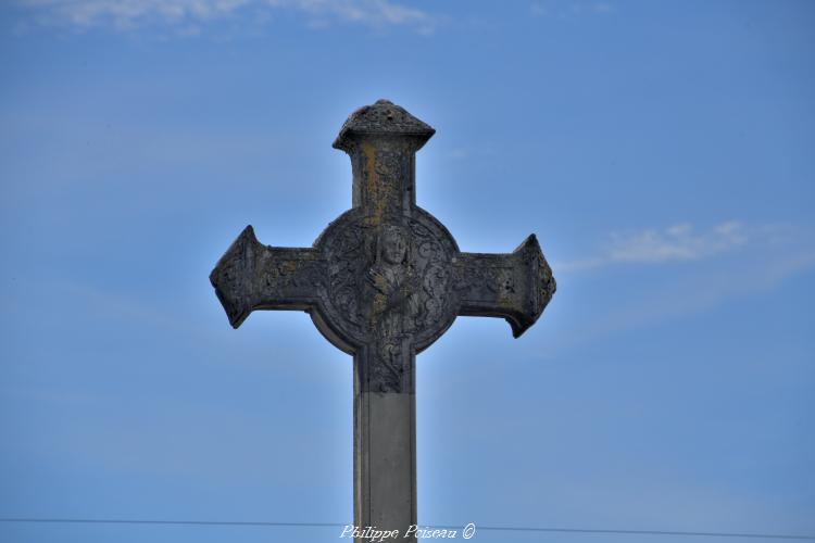 Croix du pont de Châtillon-en-Bazois