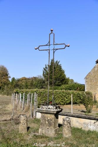 Croix du carrefour de Paroy