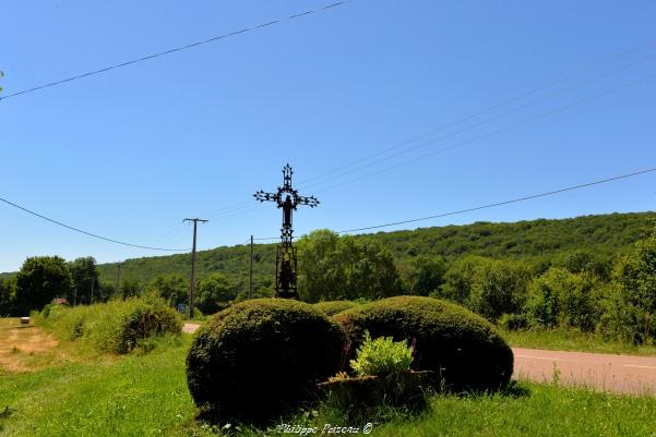 Croix de Taconnay Nièvre Passion