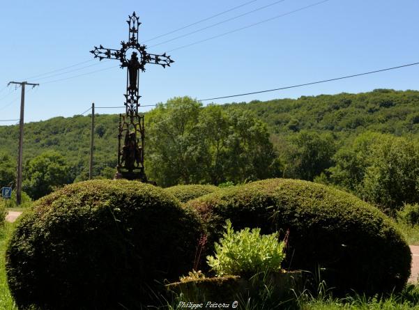 Croix de Taconnay – Calvaire de Taconnay un patrimoine