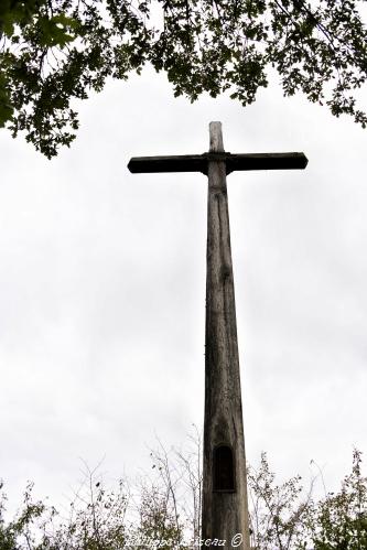 Croix monumentale de Chatin