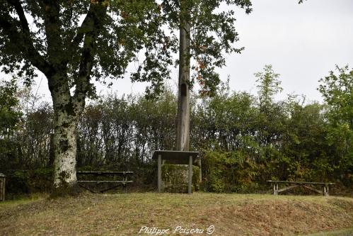 Croix monumentale de Chatin un patrimoine vernaculaire