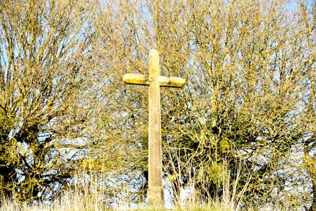 Croix de Corvol d'Embernard