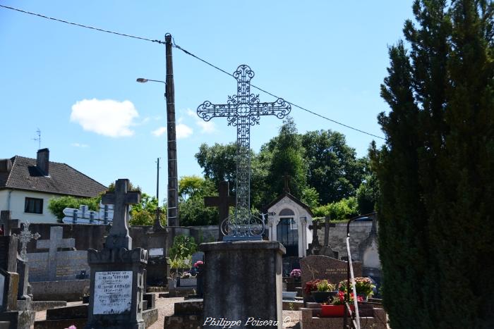 Croix de l’ancien cimetière de Blismes un patrimoine.