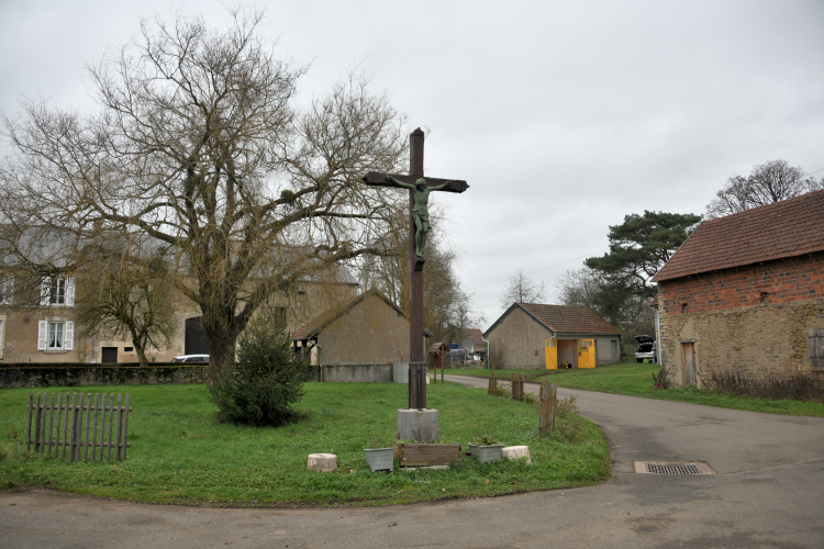 Le crucifix de Sauvigny un patrimoine