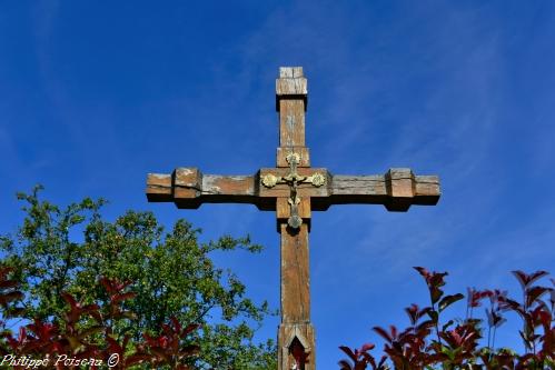 Crucifix de Glux en Glenne un patrimoine vernaculaire