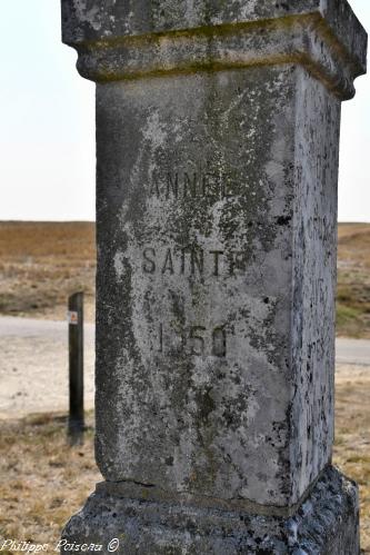 Stèle de la croix Nièvre Passion