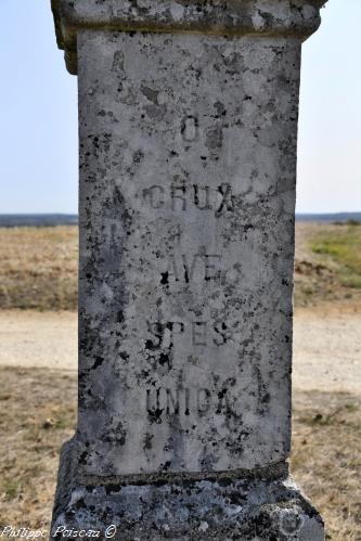 Stèle de la croix Nièvre Passion