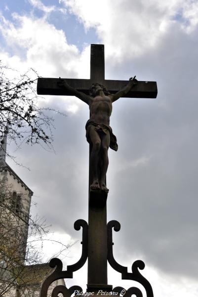 Crucifix de Marigny l'église
