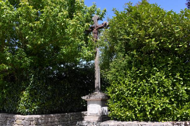 Crucifix de Montigny sur Canne