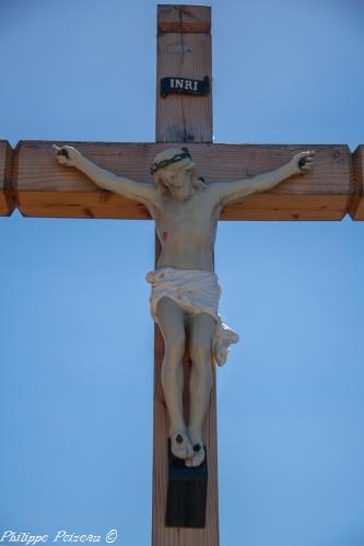 Crucifix de Montreuillon un patrimoine vernaculaire