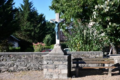 Crucifix de Saint Péreuse Nièvre Passion