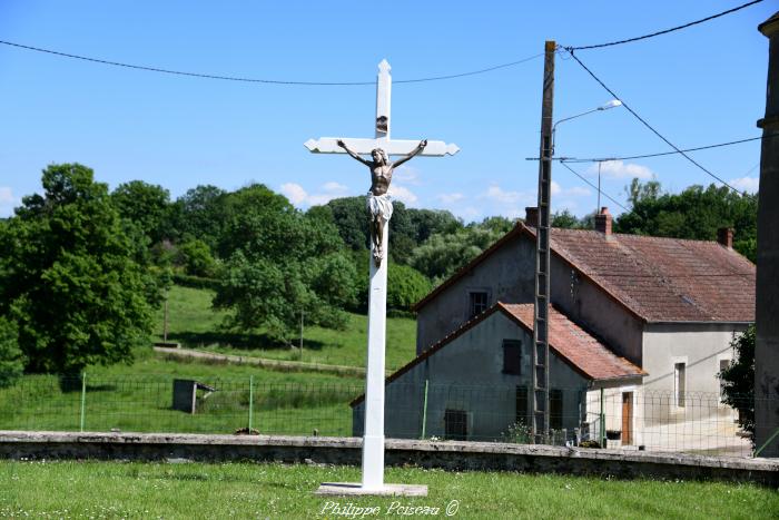 Crucifix de Sardolles un beau patrimoine.