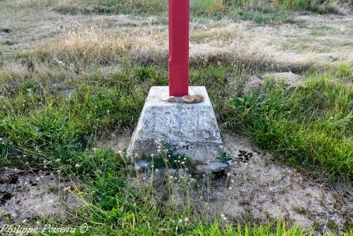 socle de la croix de Bidon