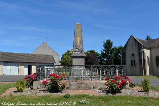 Monument aux morts de Marigny-sur-Yonne