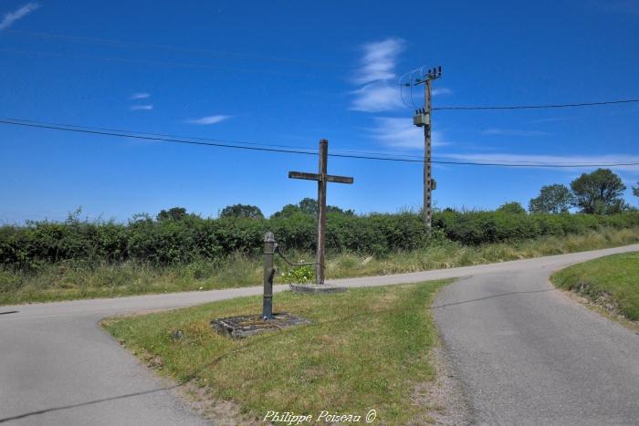 La croix de Cuzy un patrimoine