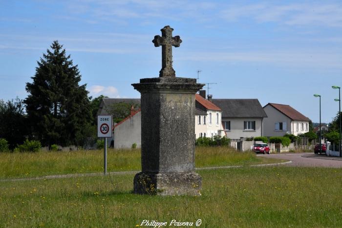 La croix de Challuy