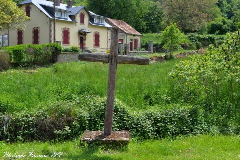Croix du Bourg des Moulins Nièvre Passion