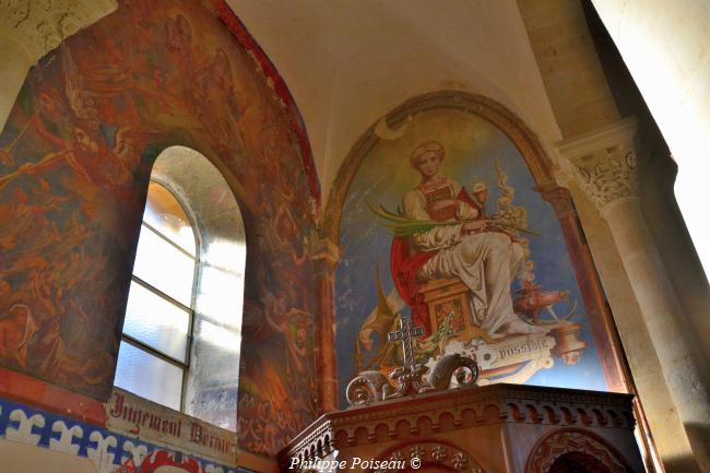 L'intérieur de l'église de Saint-Révérien