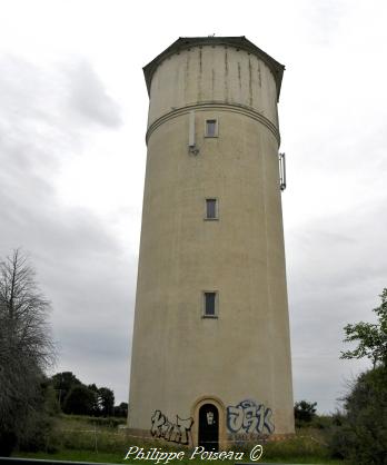 Le château d'eau de Saint-Eloi