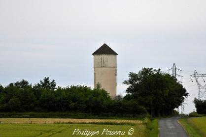 Le château d'eau de Saint-Eloi