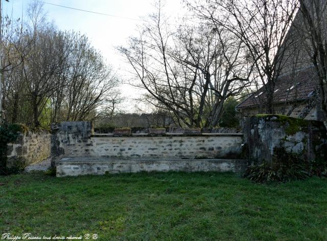 Le Lavoir de L'huis Tardy