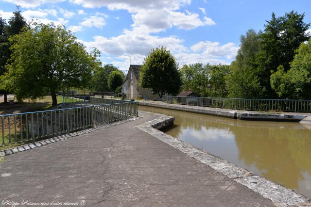 Les cinq ponts de Mingot Nièvre Passion