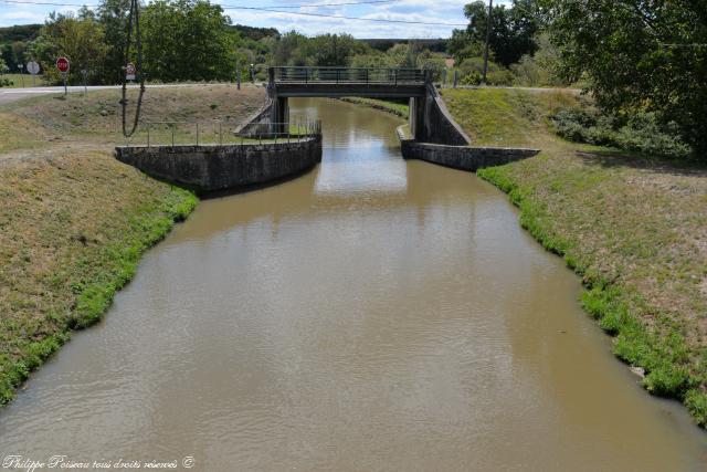 Les cinq ponts de Mingot Nièvre Passion