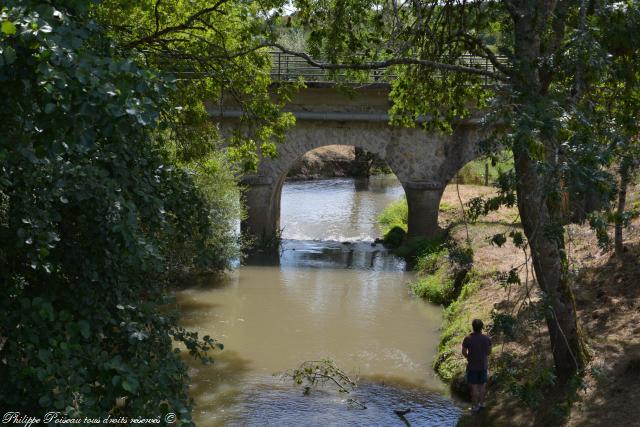 Les cinq ponts de Mingot Nièvre Passion