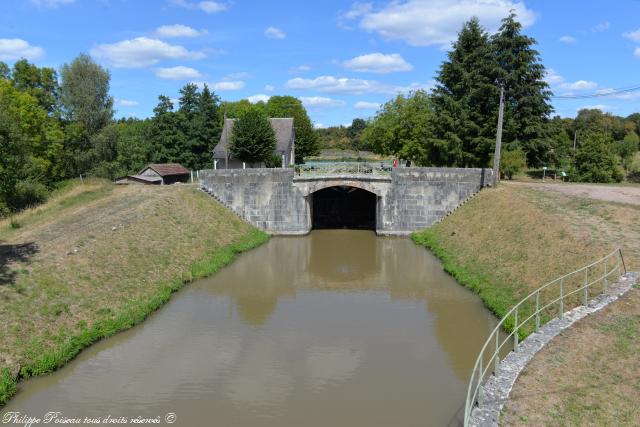 Les cinq ponts de Mingot Nièvre Passion