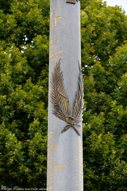 Monument aux morts de Chiddes Nièvre Passion