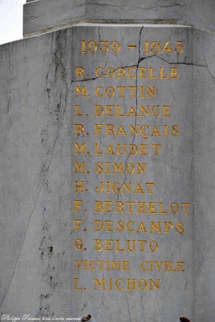 Monument aux morts de Chiddes Nièvre Passion