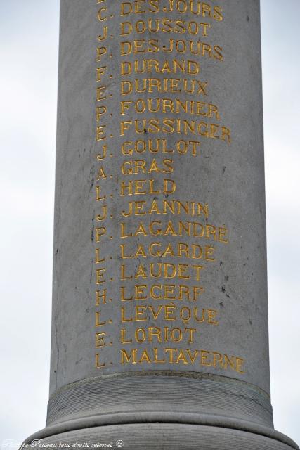 Monument aux morts de Chiddes Nièvre Passion