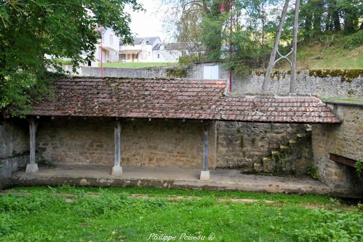 Lavoir de Saint-Benin d'Azy