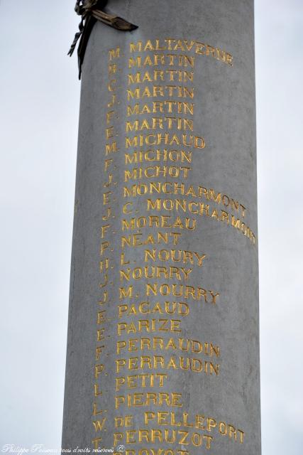 Monument aux morts de Chiddes Nièvre Passion