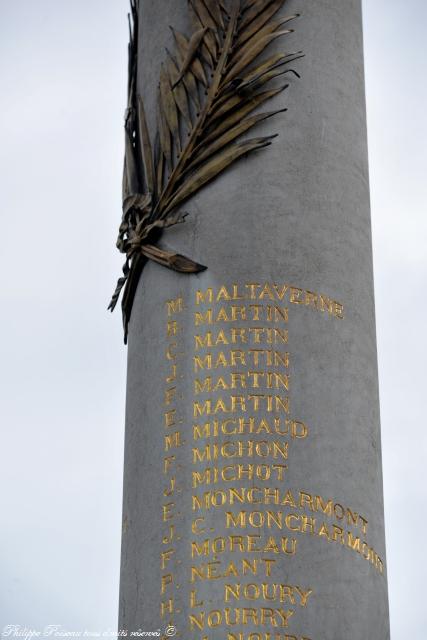 Monument aux morts de Chiddes Nièvre Passion