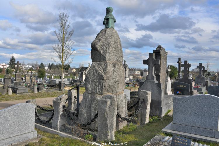 La "roche aux Loups" de Lormes