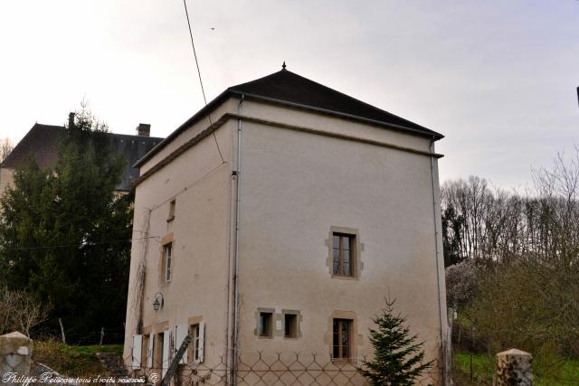 L’ancien moulin de Giry un patrimoine vernaculaire